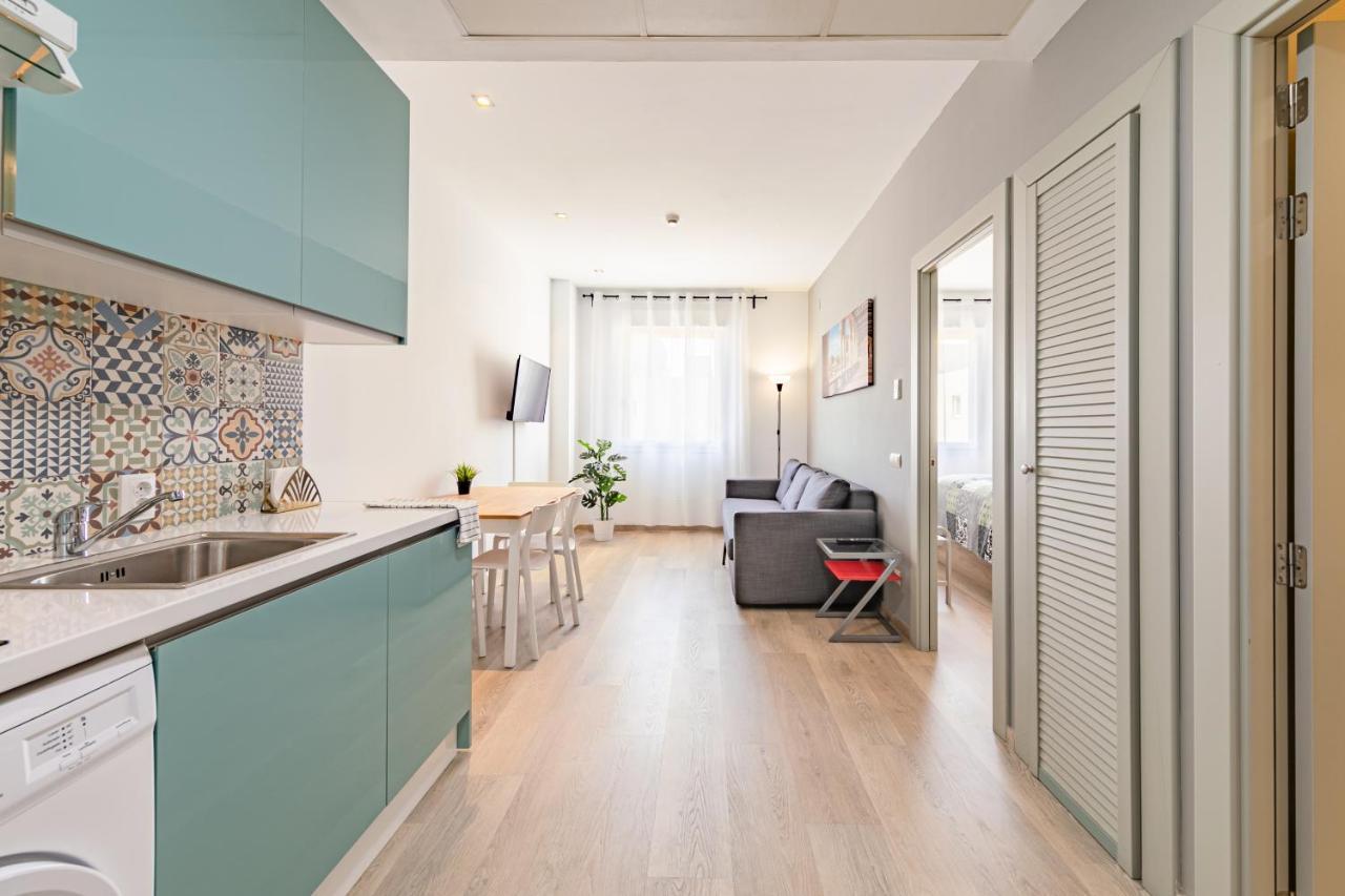Apartment With Free Parking And Pool Bormujos Exterior photo