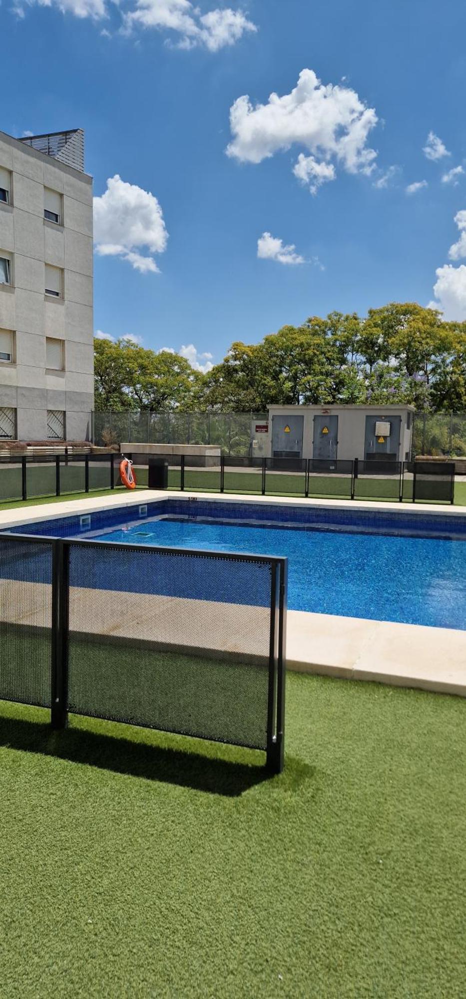 Apartment With Free Parking And Pool Bormujos Exterior photo